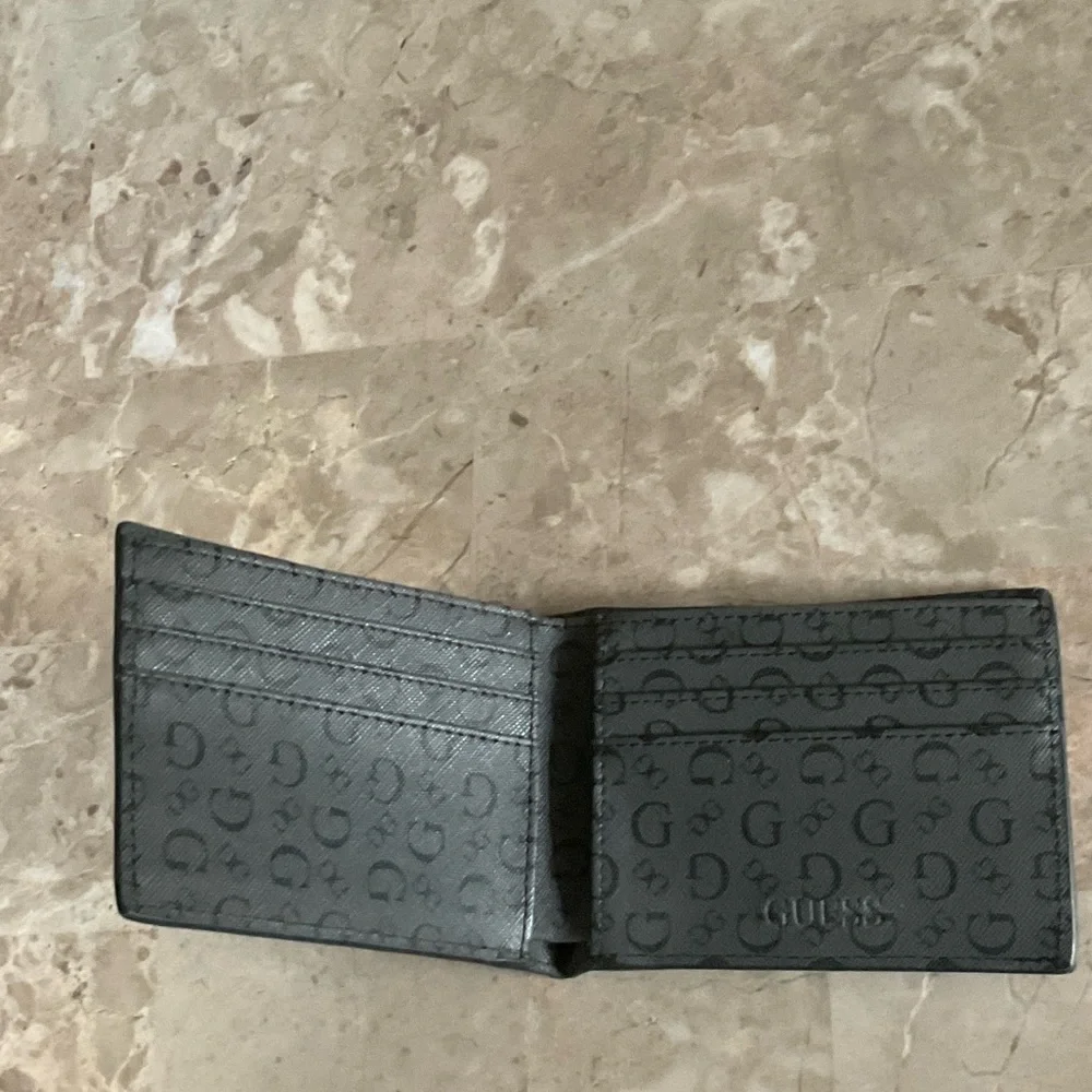 Guess Black Patterned Men's Card Holder